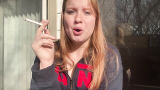 Big Breasted Smoker Finishes a Pack