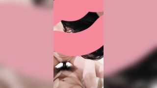 大好きなちんぽに跨って膣内でじっくり味わいながら腰を振る変態女