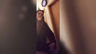 Big Booty Long Hair Girl Dancing to the Weekend Song.