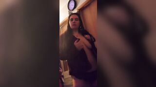 Big Booty Long Hair Girl Dancing to the Weekend Song.