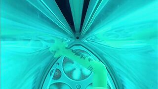 Sexy Amateur Plays in Tanning Bed