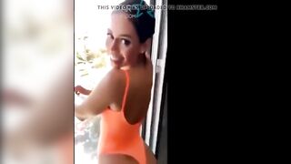 RICH ARABS FUCKING FAMOUS PORNSTAR CANELA SKIN