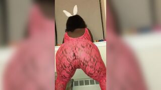 Nerdy Hazelnutxxx 4 Easter 2021