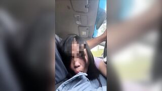 Gorgeous Asian gives Road Head