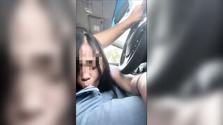 Gorgeous Asian gives Road Head
