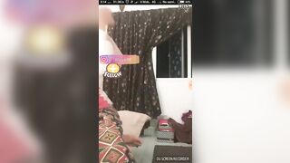 Malay - Awek Melayu Padu Buka Kain Batik