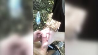  ЗАБЛУДИЛАСЬ В ЛЕСУ И ПОЛУЧИЛА ХУЙ ПОД ЮБКУ