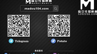 【国产】麻豆传媒作品/MDX-0103手上玩着游戏，下面玩着女人003/免费观看
