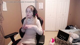 Twitch Hotties More Flashing Upskirts Pokies Camels