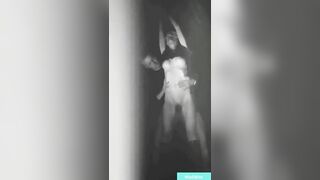 BDSM diep in de nacht en ook in een streng verboden gebied