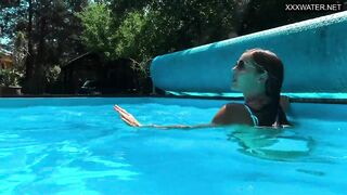Angelica Heart amazing babe underwater