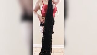 Thick white girl shows off sexy outfit in heels