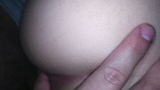 My step-cousin from the north shows me her fat and pink ass to give me some slaps ????????????