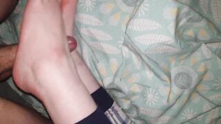 I give Mr E a foot job and take his huge cock doggy part 1