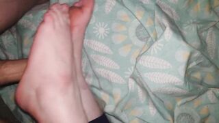 I give Mr E a foot job and take his huge cock doggy part 1