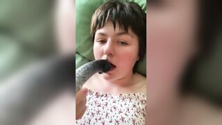Deepthroating a Dildo