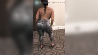 D Ass Queen