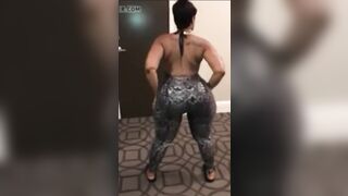 D Ass Queen