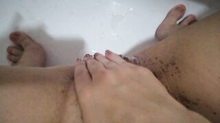 Scrub my labia and pubis from the first person.