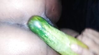Pakistani bhabhi use cucumber and cuming part 2