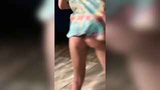 Perving On Horny STEP SISTER (She Wants To FUCK Me)