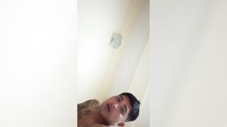 Llenandole el toto de mi puta luego de a ver peleado