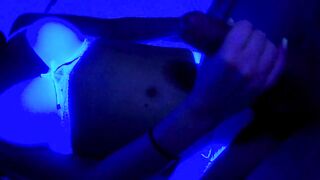 Cheating Girlfriend Gives Boyfriend's Friend Quick Handjob!