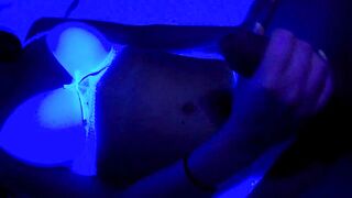 Cheating Girlfriend Gives Boyfriend's Friend Quick Handjob!