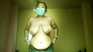 When her boyfriend Sam is out of town She become horny