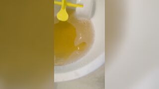 Urine Fetish Princess Potty Training Boy Urinal Toy Aim Play!: Girl Stands to Pee Foamy Yellow Piss