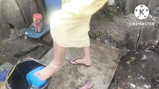 Anita yadav bathing before oil massage