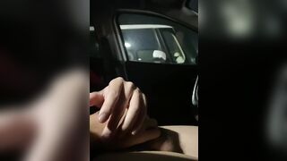 車オナニー見られて興奮してもっとシコシコ
