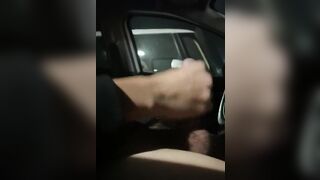 車オナニー見られて興奮してもっとシコシコ