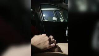 車オナニー見られて興奮してもっとシコシコ