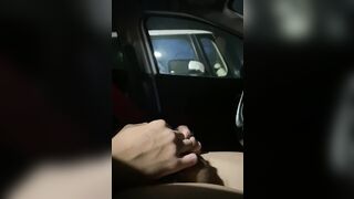 車オナニー見られて興奮してもっとシコシコ
