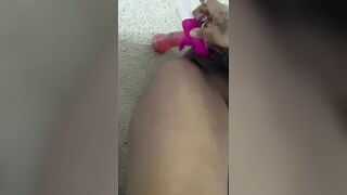 Horny Ebony Pussy play
