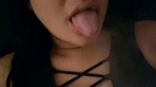 Sucking my 8 inch dildo during a vape - thinking of your cock ????