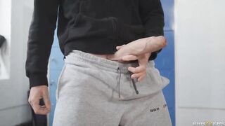 Pussy Pounder - Lana Wolf / Brazzers