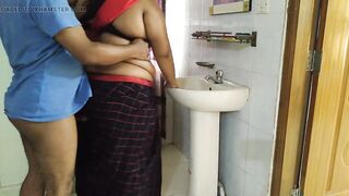 Tamil Hot aunty stand in front of mirror & hair combined then a Guy fucks her on Valentine's Day - 2023 Happy Valentine