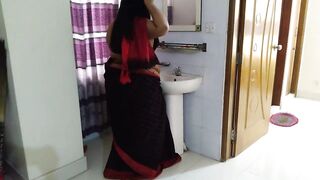 Tamil Hot aunty stand in front of mirror & hair combined then a Guy fucks her on Valentine's Day - 2023 Happy Valentine