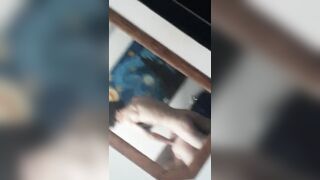 le gusta cabalgar y aplaudir mientras tenemos sexo apasionado, le gusta gemir