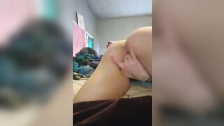 Finger poping it for Daddy????????