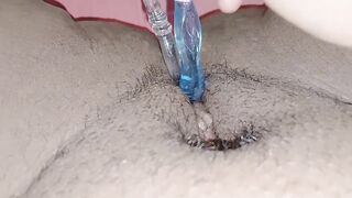 Escova de dente da na buceta????