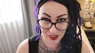 Real couple fucking, BBW sucks cock and gets fucked