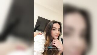 I'm so HORNY! Vibrator on my little pussy