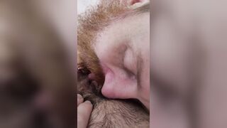 unedited unfiltered amateur - eating her pussy - strokes his cock while she fucks his face
