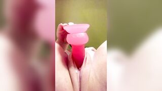 Fat pussy with huge lips solo masterbating