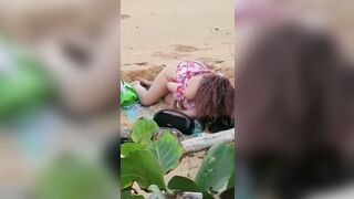 Lesbians Fuck Beach