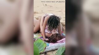 Lesbians Fuck Beach
