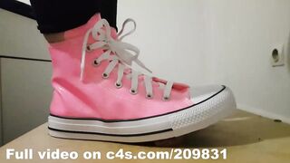 Cock Crush Cum pink Converse